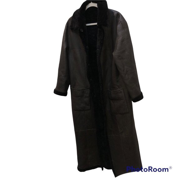 Andrew Marc Jackets & Blazers - Andrew marc EUC full length 100% shearling leather fur reversible coat XL